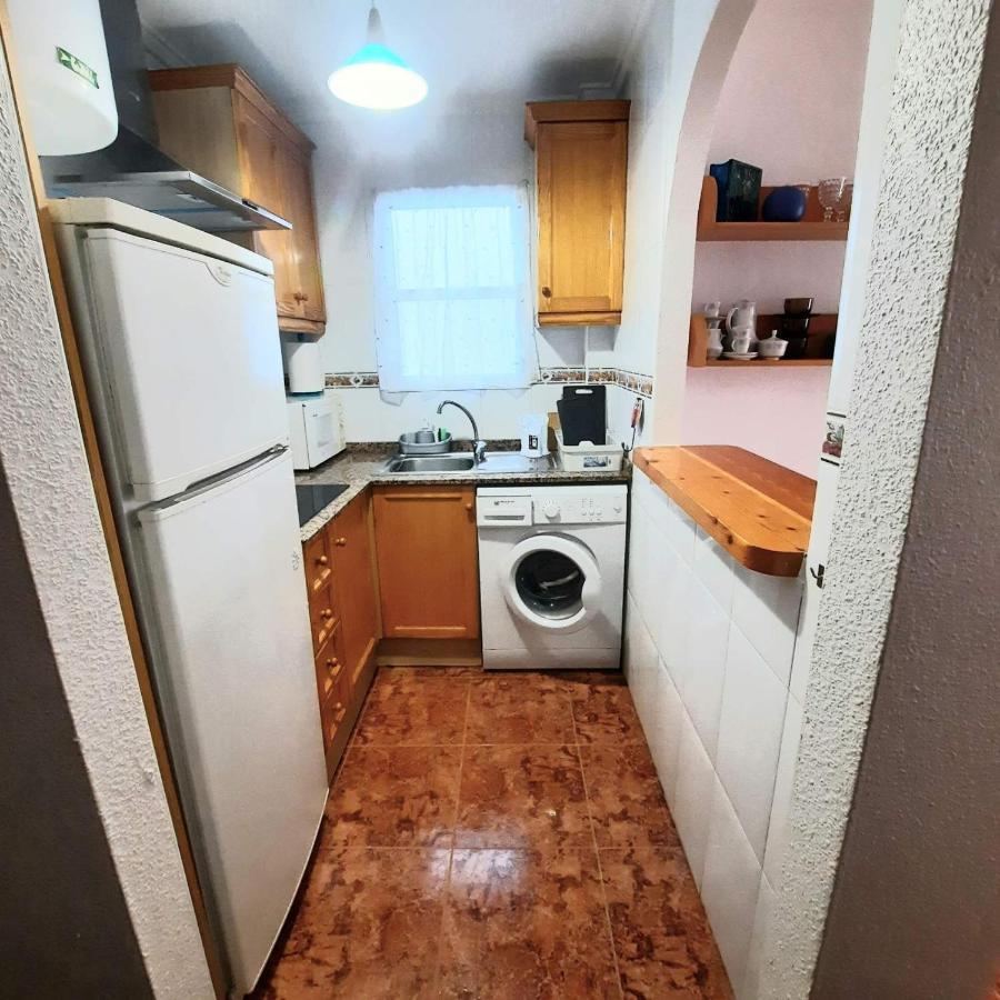 Apartamento Los Gases Torrevieja Exterior photo
